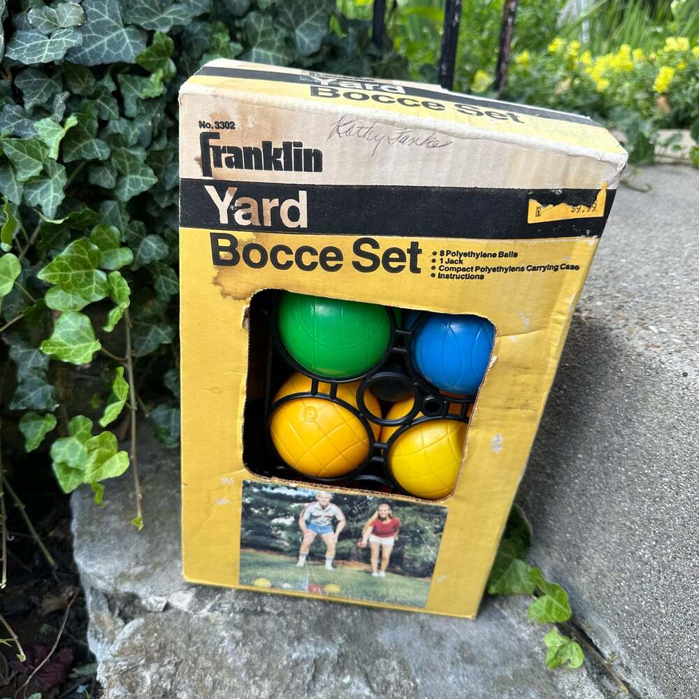 Franklin Yard Bocce Set No. 3302 Vintage Polyethylene Balls
